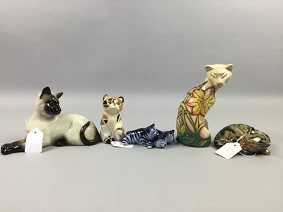 Lot 110 - A ROYAL DOULTON 'ANIMALS' COLLECTION SIAMESE CAT ALONG WITH OTHER CAT FIGURES