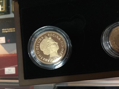 Lot 190 - THE ELIZABETH II 2010 GOLD PROOF SOVEREIGN PREMIUM THREE COIN COLLECTION