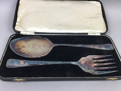 Lot 22 - A SET OF FISH SERVERS AND OTHER FLAT WARE AND OBJECTS