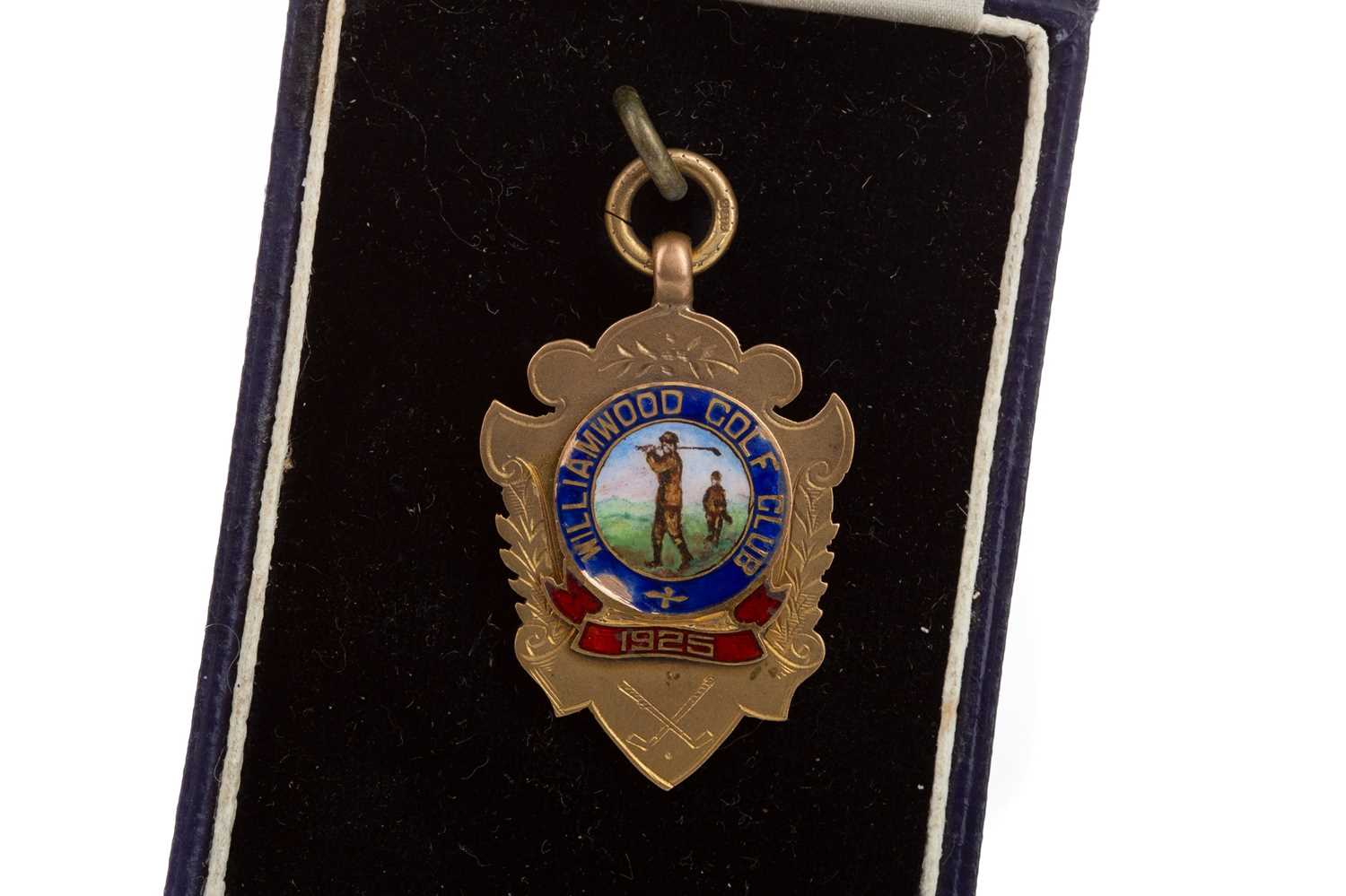Lot 1507 - A WILLIAMWOOD GOLF CLUB THIRD CLASS 1925 NINE CARAT GOLD MEDAL