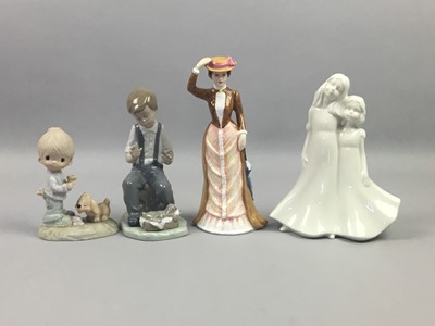 Lot 32 - A NAO FIGURE OF A BALLERINA AND OTHER FIGURES