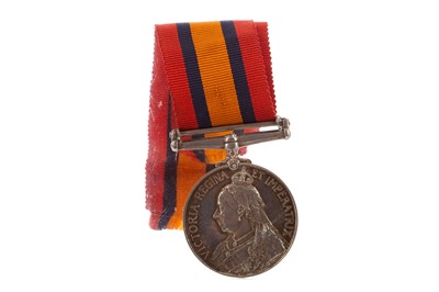 Lot 9 - A QUEEN'S SOUTH AFRICA SERVICE MEDAL