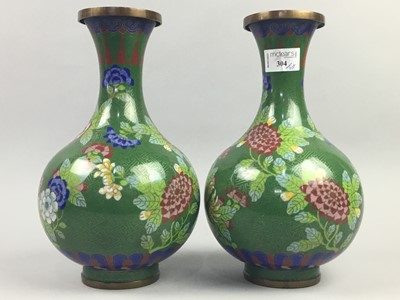 Lot 304 - A PAIR OF CHINESE CLOISONNE VASES AND OTHER ITEMS