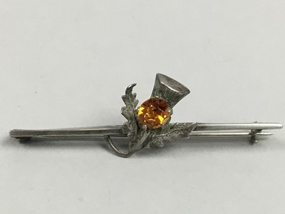 Lot 227 - A STONE SET THISTLE BAR BROOCH AND OTHER JEWELLERY