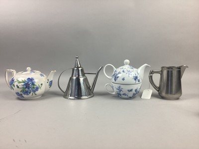 Lot 418 - A LOT OF VARIOUS TEA POTS