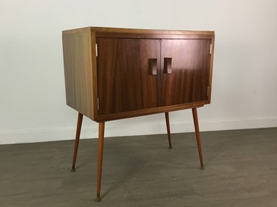 Lot 427 - AN AUSTRALIAN WALNUT RECORD CABINET