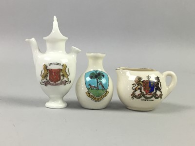Lot 160 - A GROUP OF CRESTED CHINA