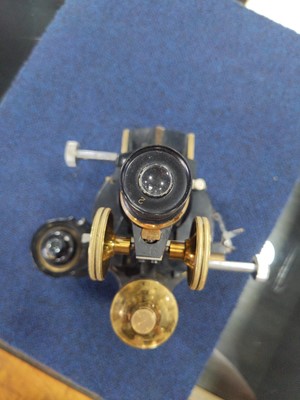 Lot 444 - A MICROSCOPE BY W. WATSON & SONS