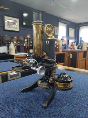 Lot 444 - A MICROSCOPE BY W. WATSON & SONS