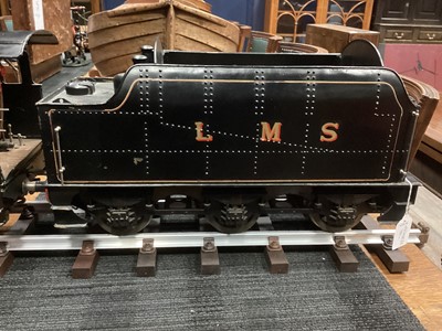 Lot 980 - A GOOD SCRATCH BUILT LIVE STEAM MODEL LOCOMOTIVE AND TENDER