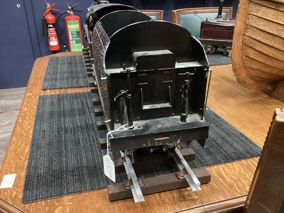 Lot 980 - A GOOD SCRATCH BUILT LIVE STEAM MODEL LOCOMOTIVE AND TENDER