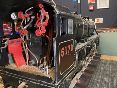 Lot 980 - A GOOD SCRATCH BUILT LIVE STEAM MODEL LOCOMOTIVE AND TENDER