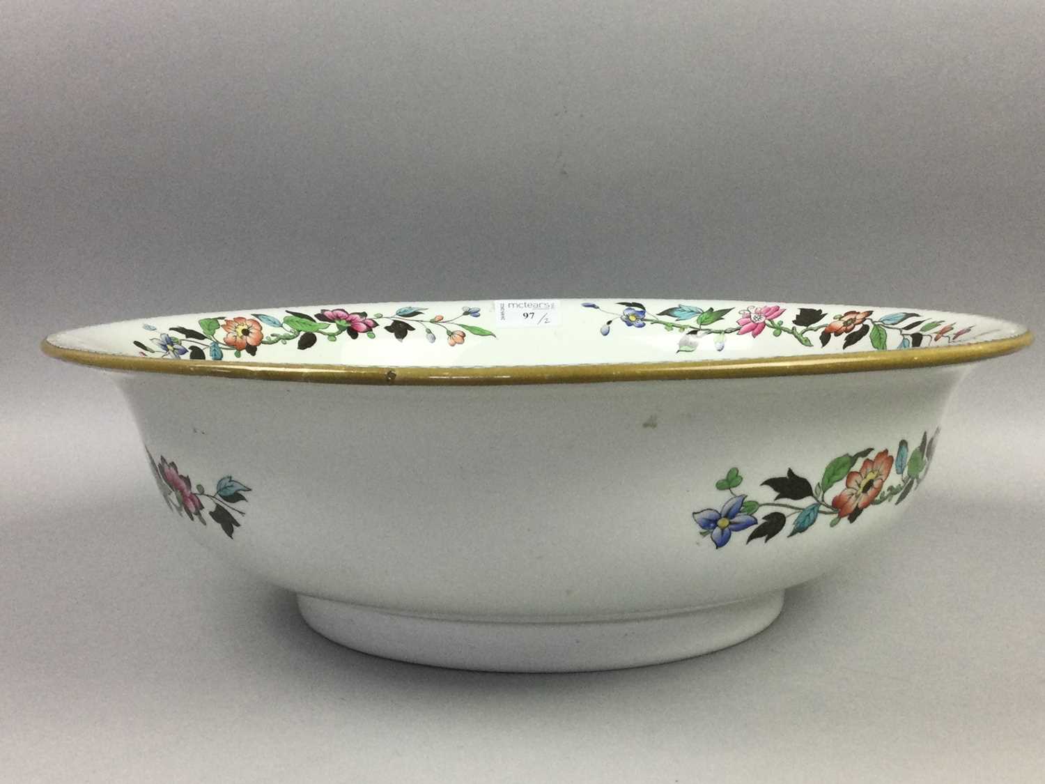 Lot 97 - A COPELAND SPODE WASH BASIN AND A BOWL