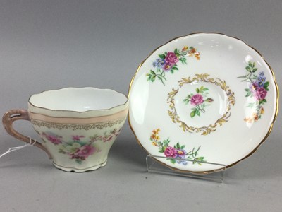 Lot 164 - A FLORAL DECORATED PART TEA SERVICE AND OTHER TEA WARE