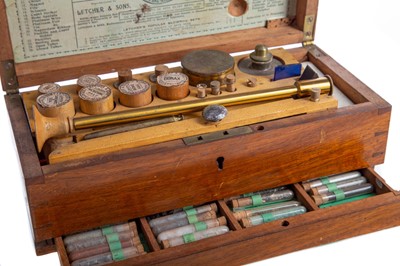 Lot 627 - A BLOWPIPE ANALYSIS OR 'PROSPECTOR'S' KIT BY LETCHER & SONS