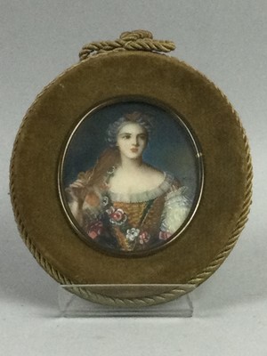 Lot 280 - A 20TH CENTURY PORTRAIT MINIATURE