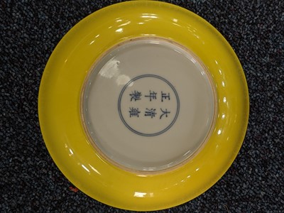Lot 1164 - A CHINESE YELLOW MONOCHROME GLAZED DISH