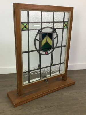 Lot 300 - A MODERN LEADED GLASS FIRESCREEN