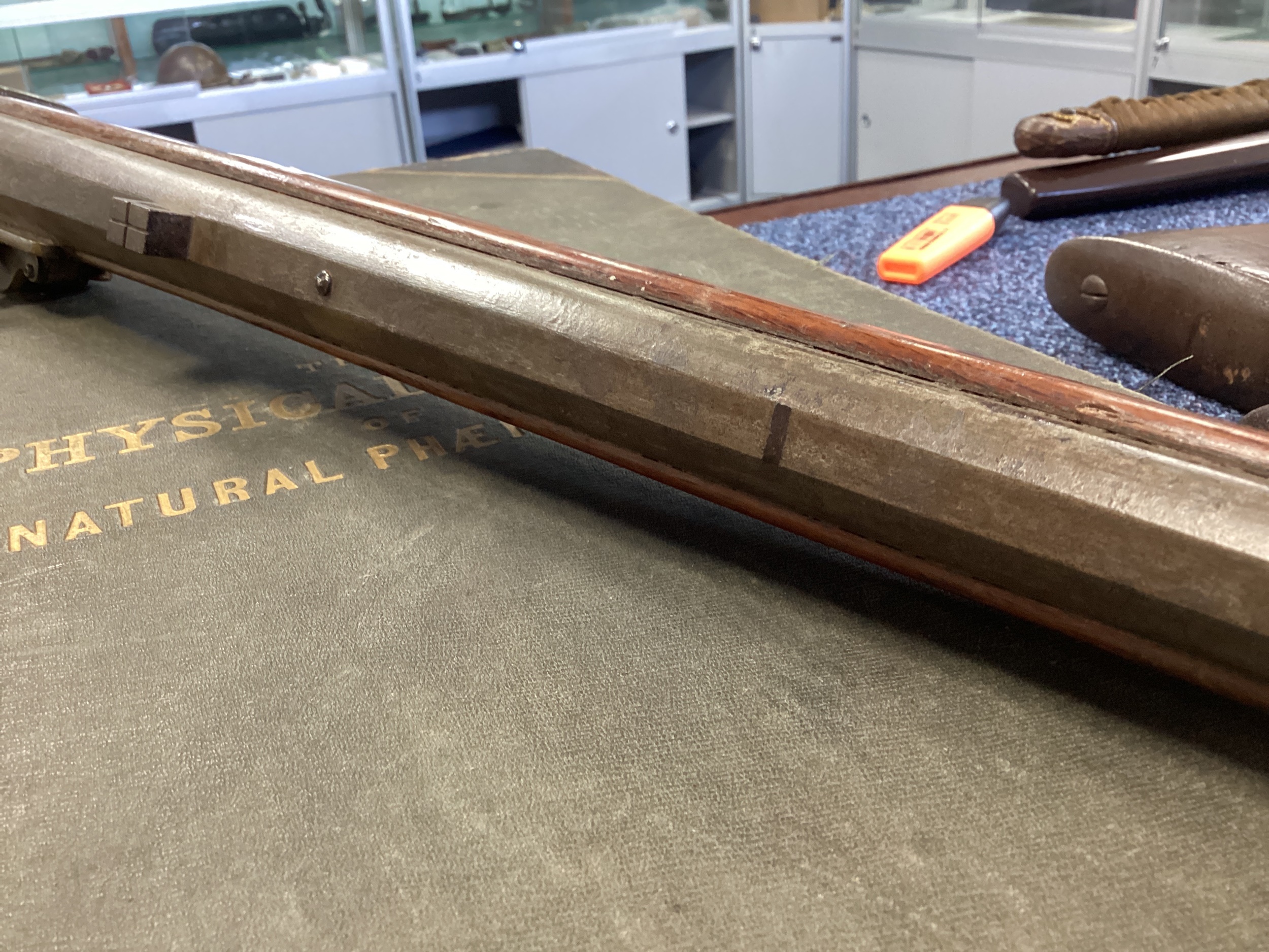 Lot 2 - A 19TH CENTURY JAPANESE TANEGASHIMA MATCHLOCK