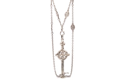 Lot 424 - A CELTIC REVIVAL IONA SILVER CROSS PENDANT BY ALEXANDER RITCHIE