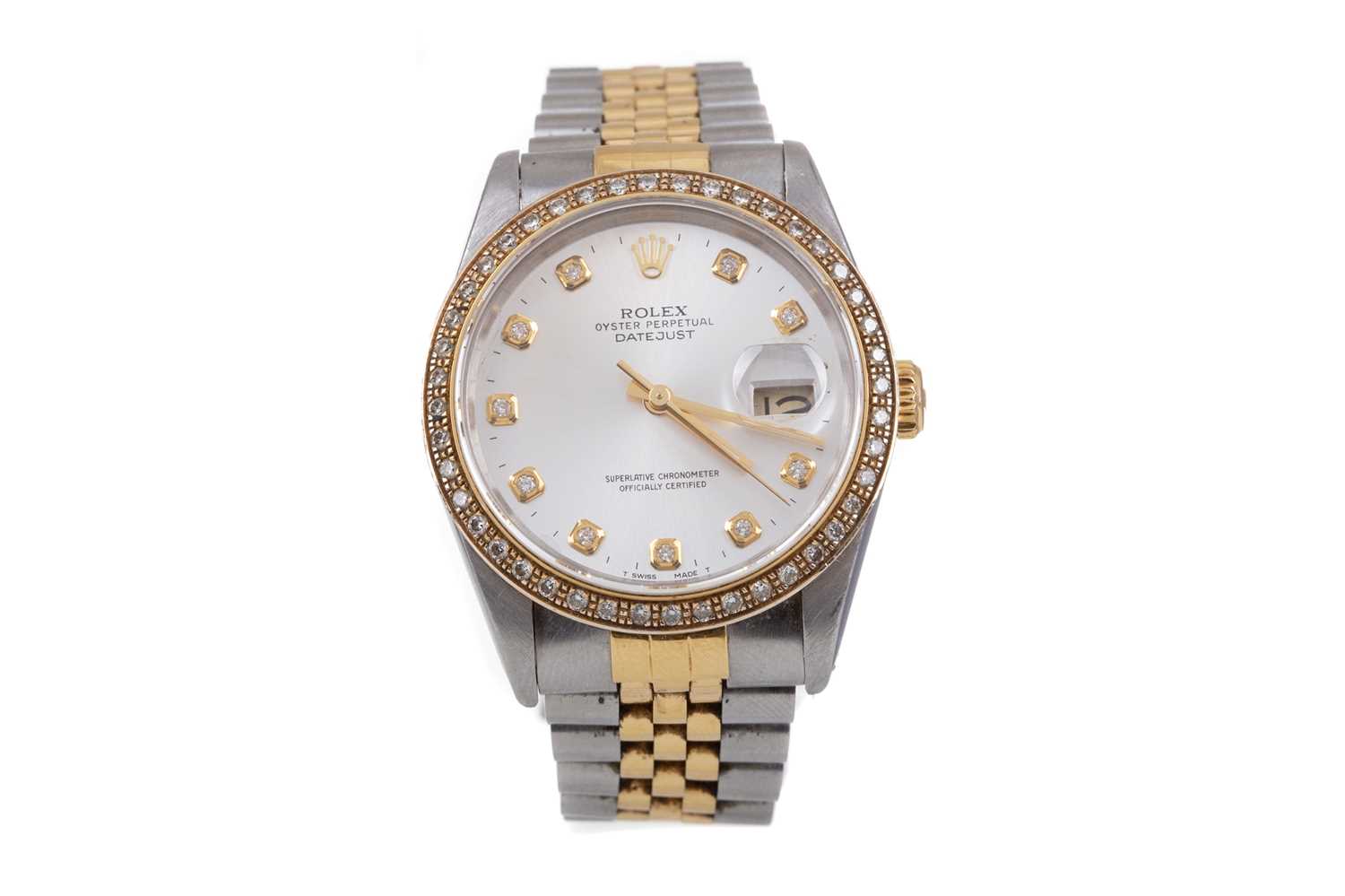 Lot 907 - A GENTLEMAN'S ROLEX OYSTER PERPETUAL DATEJUST STAINLESS STEEL AUTOMATIC WRIST WATCH