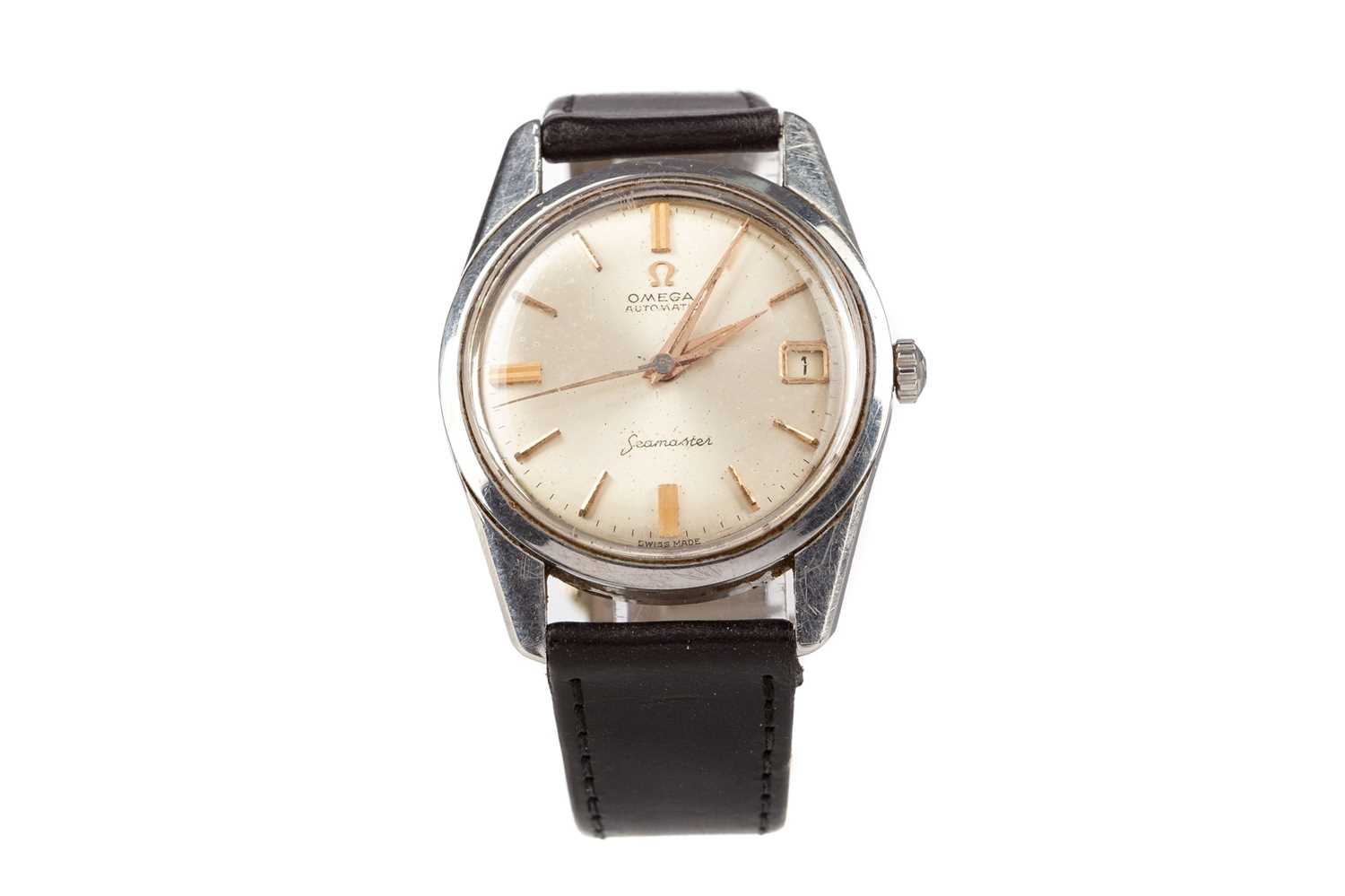 Lot 859 - A GENTLEMAN'S OMEGA SEAMASTER STAINLESS STEEL AUTOMATIC WRIST WATCH