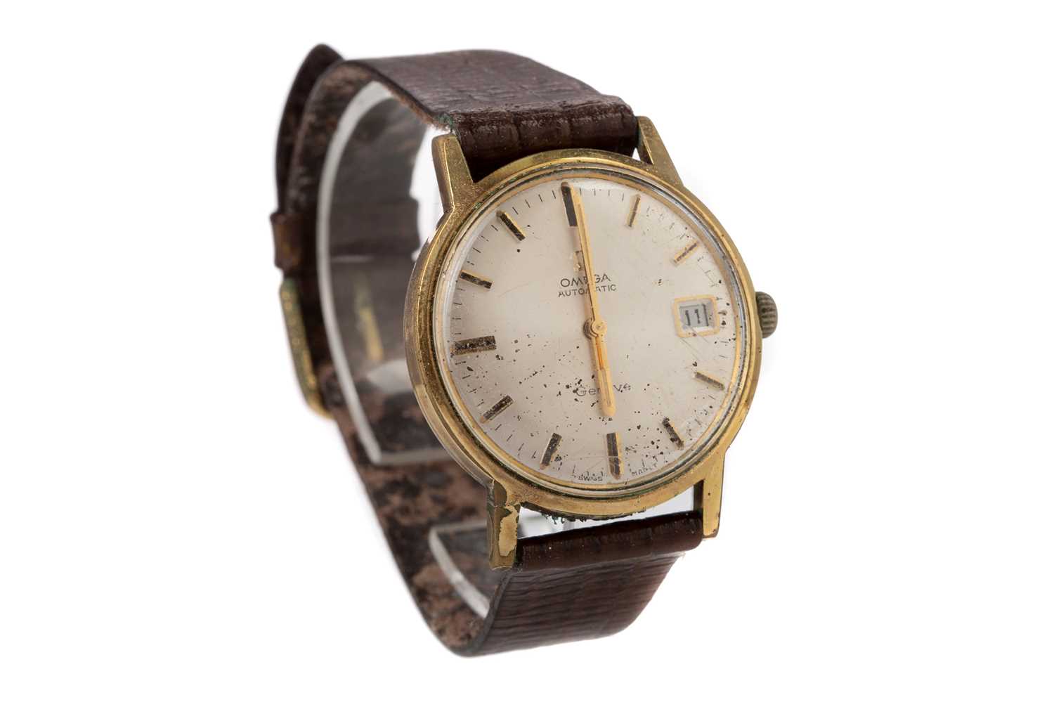 Lot 902 - A GENTLEMAN'S OMEGA GOLD PLATED AUTOMATIC WRIST WATCH