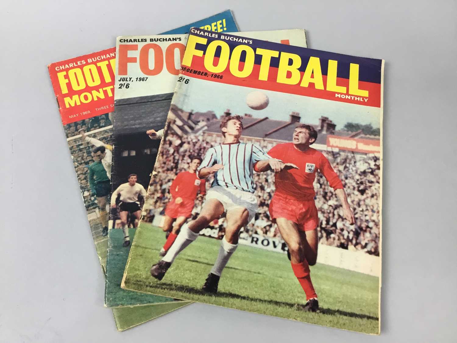 Lot 1554 - 1960s Football Periodicals