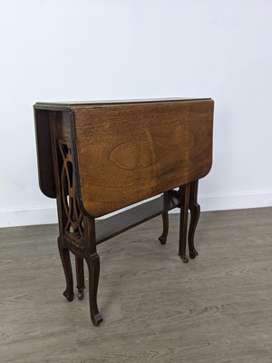 Lot 246 - AN EARLY 20TH CENTURY MAHOGANY SUTHERLAND TEA TABLE