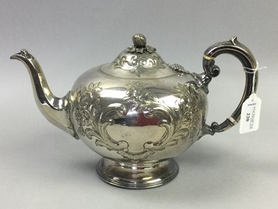 Lot 220 - A MAPPIN & WEBB PIERCED STEMMED COMPORT AND A THREE PIECE TEA SERVICE