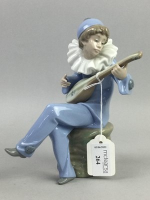 Lot 264 - A LOT OF THREE NAO FIGURES AND A LLADRO FIGURE