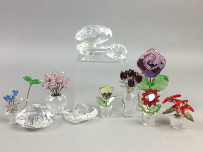 Lot 150 - A COLLECTION OF SWAROVSKI FLOWERS, SHELLS AND HEARTS