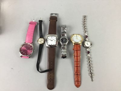 Lot 19 - A COLLECTION OF FASHION WATCHES
