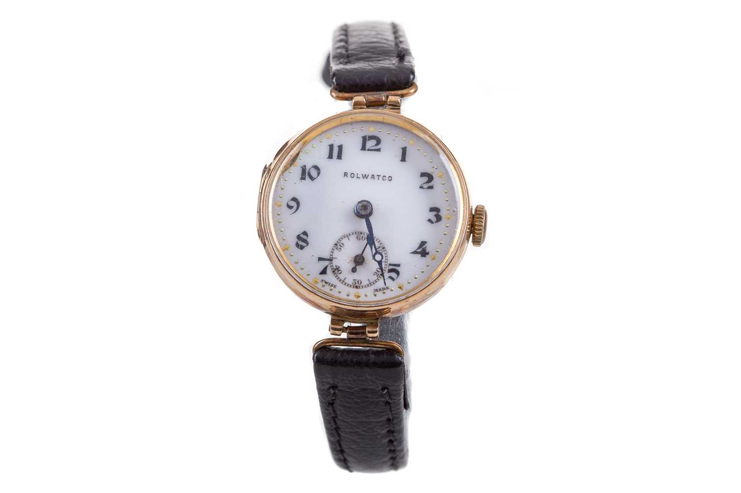 Lot 811 - A LADY'S ROLWATCO NINE CARAT GOLD MANUAL WIND WRIST WATCH