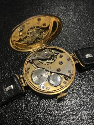 Lot 811 - A LADY'S ROLWATCO NINE CARAT GOLD MANUAL WIND WRIST WATCH