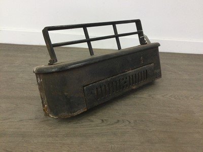 Lot 301 - GLASGOW HISTORY - CAST IRON FIRE GRATE FROM THE WILLOW TEA ROOMS