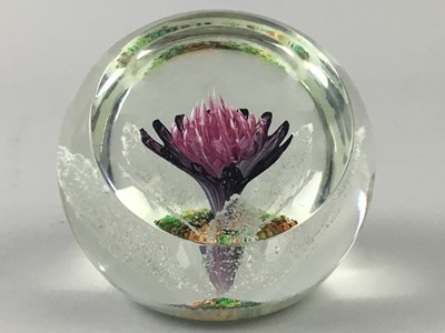 Lot 360 - A LOT OF SIX GLASS PAPERWEIGHTS