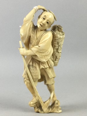 Lot 457 - A JAPANESE CARVED IVORY OKIMONO