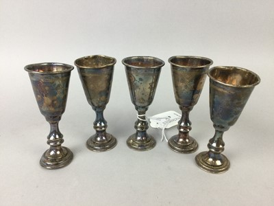 Lot 477 - A SET OF FIVE SILVER JUDAICA WINE KIDDUSH GOBLETS AND A SILVER HANDLED KNIFE