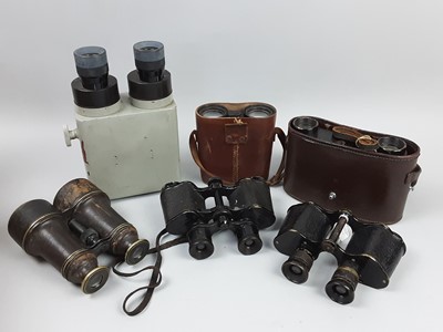 Lot 20 - A LOT OF SIX PAIRS OF BINOCULARS AND A TELESCOPE