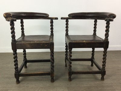 Lot 488 - A PAIR OF OAK CORNER CHAIRS