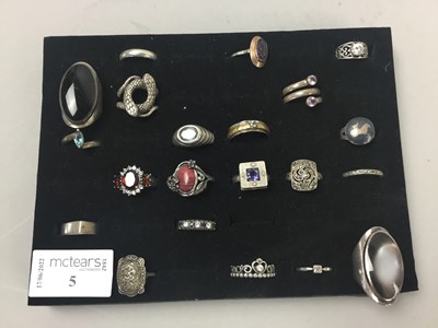 Lot 5 - A GROUP OF VINTAGE SILVER RINGS