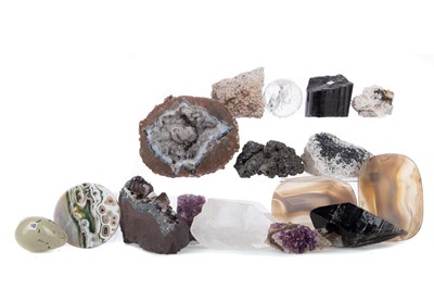 Lot 715 - A LARGE & IMPRESSIVE COLLECTION OF MINERAL SPECIMENS