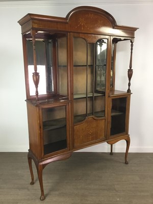 Lot 212 - AN EDWARDIAN MAHOGANY INLAID DISPLAY CABINET