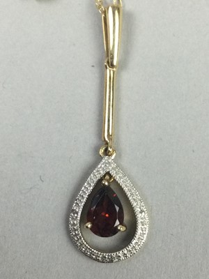 Lot 232 - A GEM SET GOLD PENDANT ON CHAIN, ANOTHER PENDANT ON CHAIN AND A PAIR OF EARRINGS