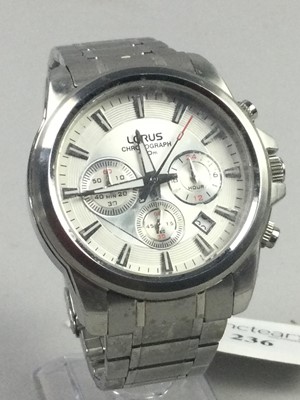 Lot 236 - A GENT'S LORUS STAINLESS STEEL WRIST WATCH AND FOUR OTHER WATCHES