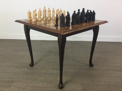 Lot 363 - A SCOTLAND V ENGLAND CHESS SET WITH TABLE