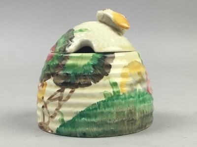 Lot 430 - A CLARICE CLIFF BEE HIVE MUSTARD POT