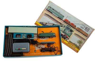 Lot 544 - A FRENCH 1960S JEP TRAINS ELECTRIQUES SET