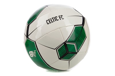 Lot 1642 - AN ODSONNE EDOUARD SIGNED CELTIC F.C. FOOTBALL